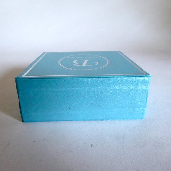 NEW BELLA PERLINA TREE CHARM BEADED RHINESTONE ONE SIZE BRACELET - Picture 13 of 13